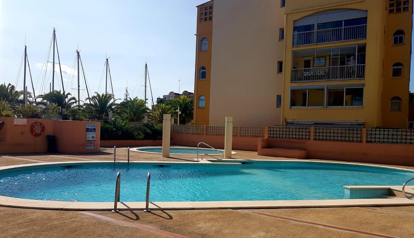 T2 Sur Le Port Avec Parking Apartment Gruissan Bagian luar foto