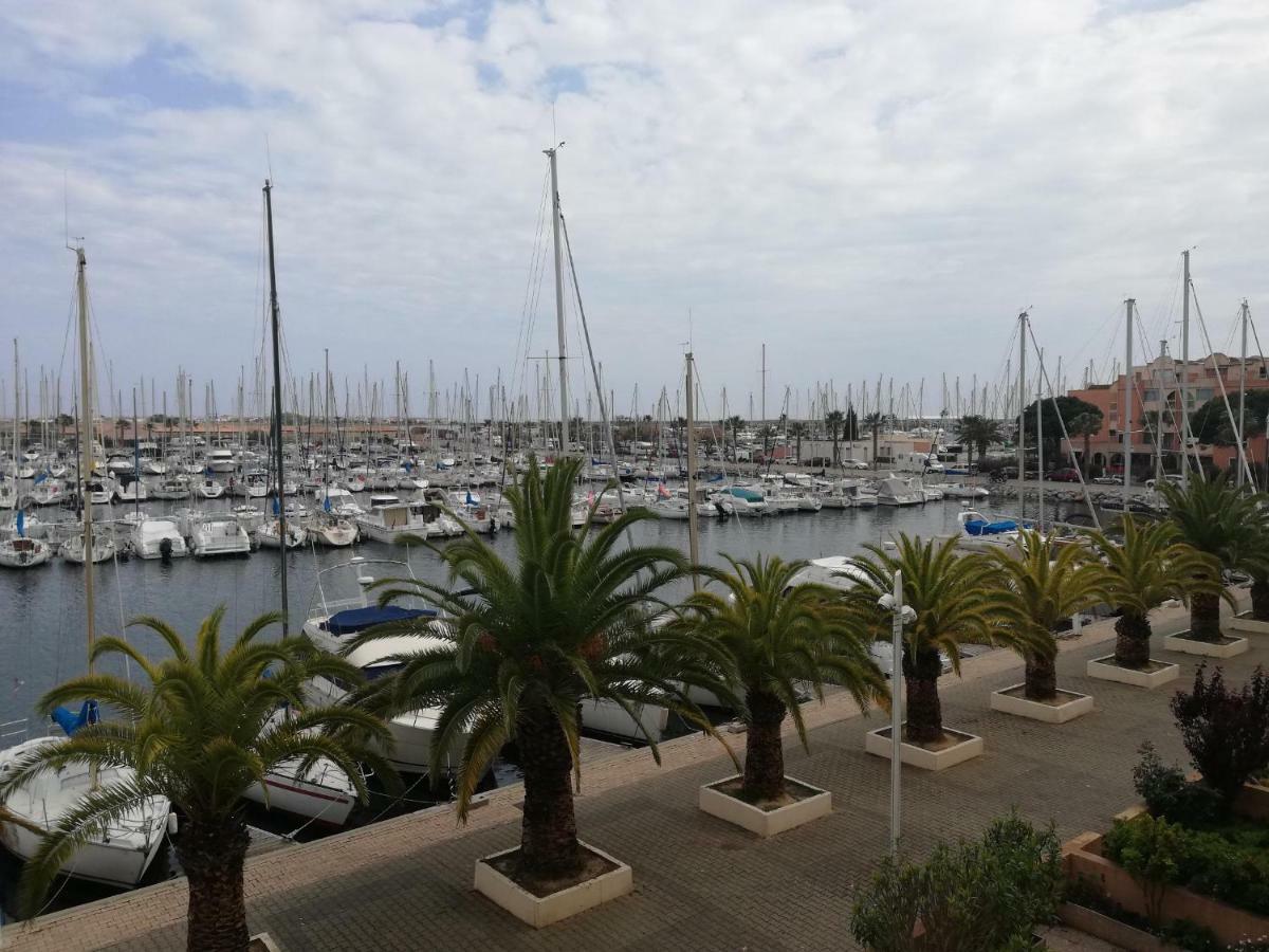 T2 Sur Le Port Avec Parking Apartment Gruissan Bagian luar foto